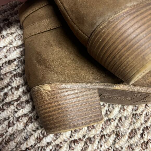 American Eagle Tan Faux Suede Ankle Booties Size 12 - Picture 7 of 8